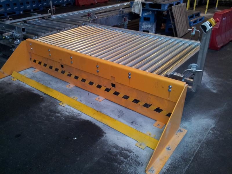 Cama de rodillos por gravedad de palletizadora