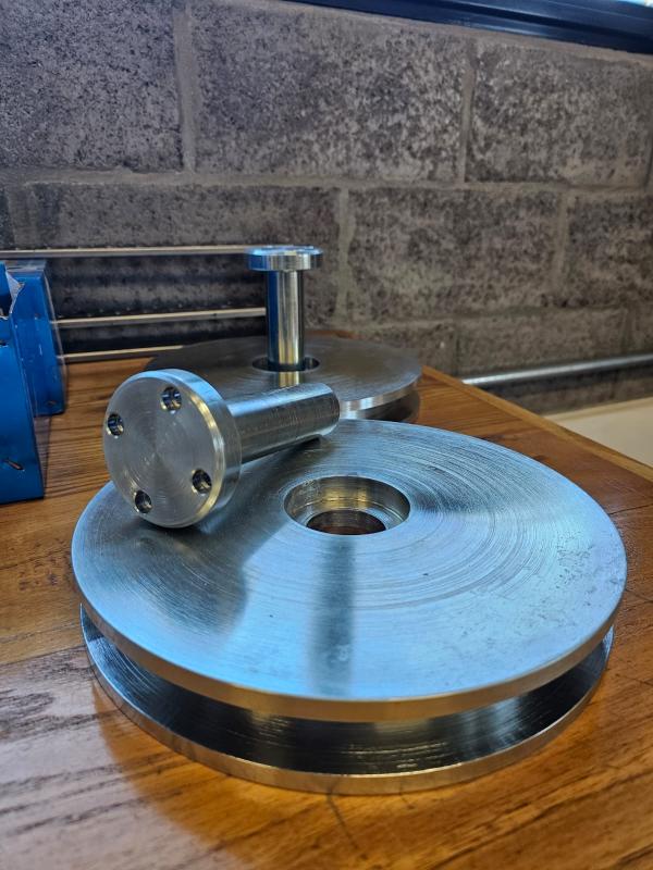 Ruedas para portones industriales