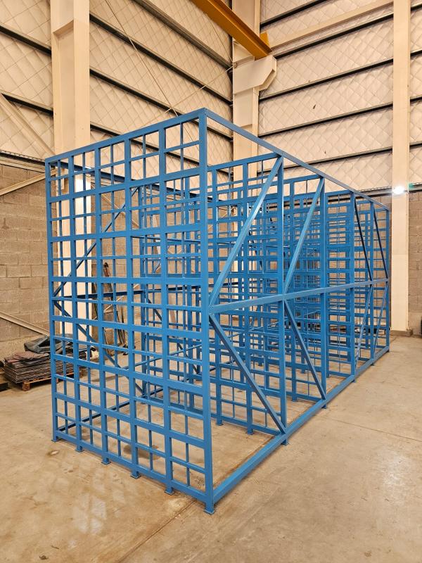Rack para almacenaje de perfiles metálicos